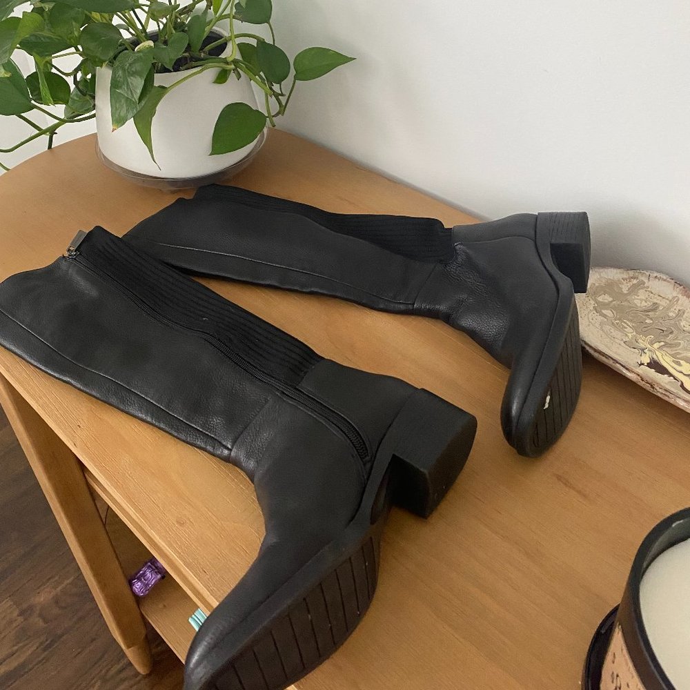 Kenneth Cole Black Boots